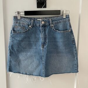 Stylish Blue Denim Mini Skirt